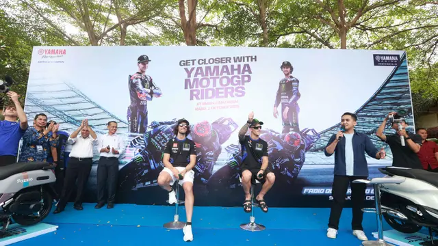 Jelang MotoGP Mandalika 2025, Alex Rins dan Fabio Quartararo Sambangi SMAN 2 Mataram