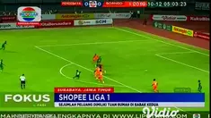Pertandingan sengit antara Persebaya Surabaya dengan Borneo FC berlangsung dengan seru dan sportif, Persebaya Surabaya yang mendominasi sejak awal laga tetap belum mampu membobol pertahanan Borneo FC yang menggunakan strategi serangan balik.