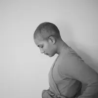 Dengan menggunakan topi ajaib ini, risiko rambut rontok saat menjalani kemoterapi akan berkurang. 