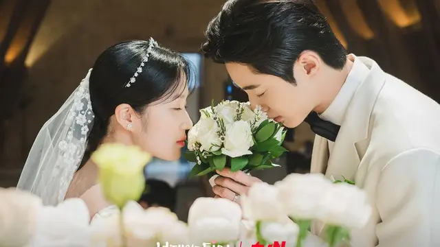 Im Sol dan Ryu Sun Jae di Episode Akhir Lovely Runner. [TvN]