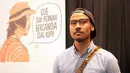 Diungkapkan pula bahwa sang penulis cerpen Filosofi Kopi, Dewi Lestari juga akan membantu membuat cerita kisah film Ben & Jody. (Deki Prayoga/Bintang.com)