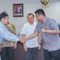 Wali Kota Medan, Bobby Nasution menerima Direktur Angkutan Jalan Direktorat Jenderal Perhubungan Darat Kementerian Perhubungan Suharto di Balai Kota Medan, Kamis (7/9/2023). (Foto: Istimewa)