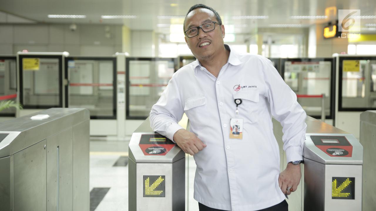 Direktur Keuangan dan Administrasi PT LRT Jakarta Solihin Djaelani