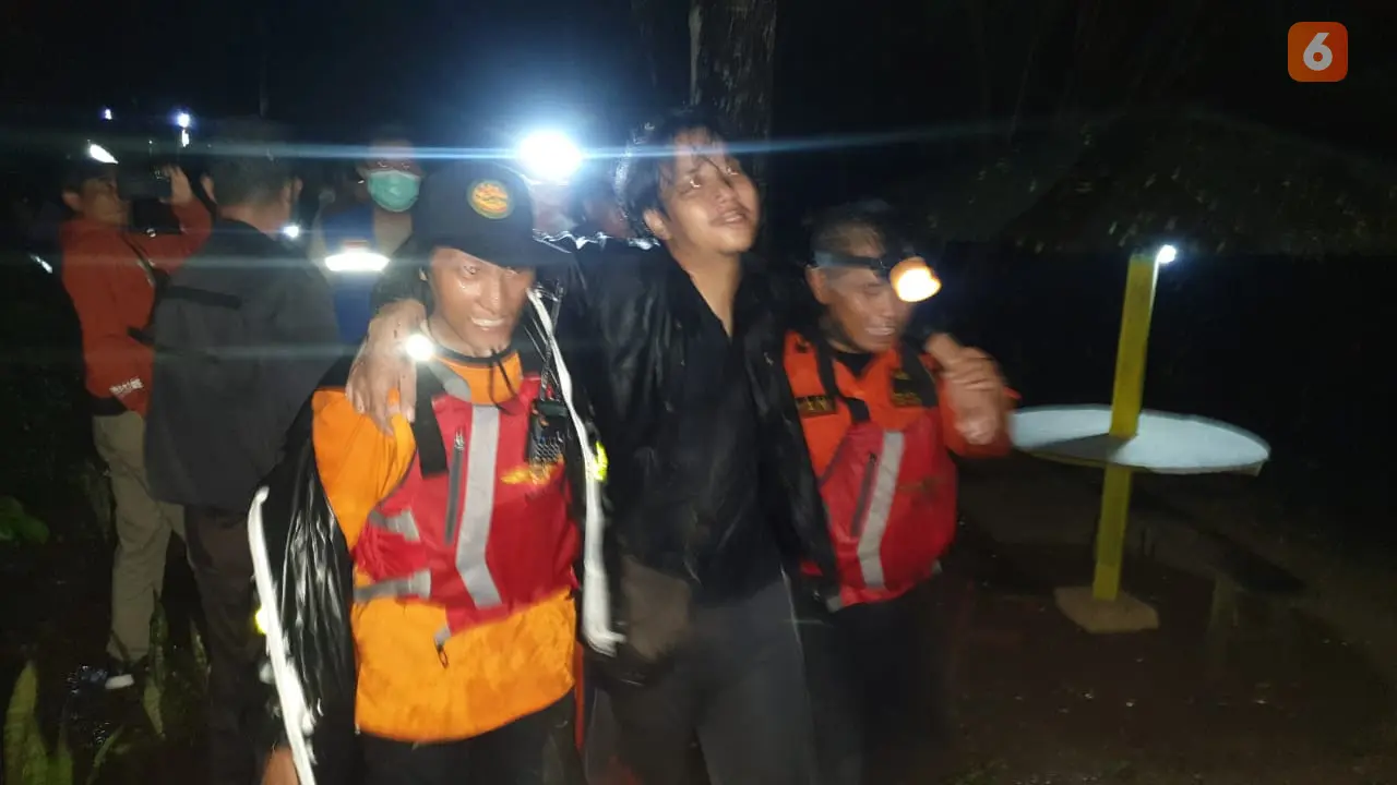 4 Wisatawan Asal Jawa Timur Nyaris Jadi Korban (Arfandi Ibrahim/Liputan6.com)