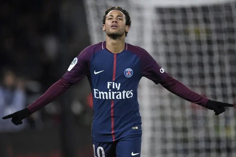 Neymar menjadi salah satu pemain yang diwaspadai Real Madrid (AFP/Christophe Simon)