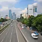 Jalan protokol menuju pusat perkantoran di wilayah Jakarta Pusat dan Jakarta Selatan terpantau lancar usai libur panjang Natal, Jakarta, Senin (28/12). (Liputan6.com/Yoppy Renato)