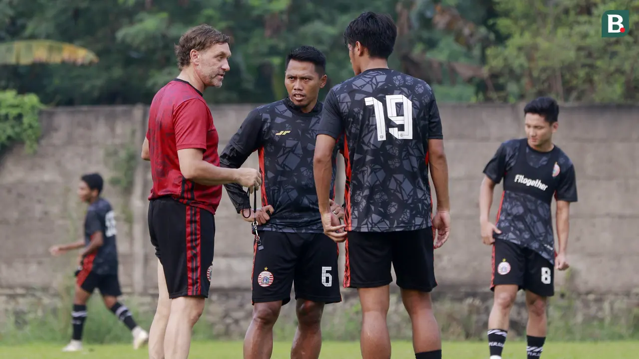 Foto: Persija Jakarta Matangkan Taktik Jelang Bergulirnya Liga 1 Musim 2022 / 2023