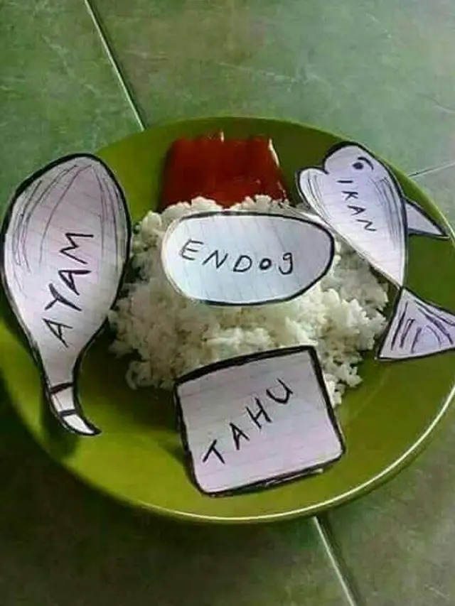10 Meme Kocak Kondisi Akhir Bulan Ini Bikin Senyum Tipis