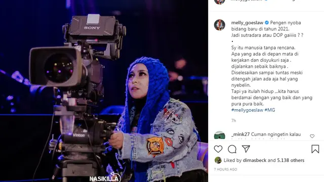 Melly Geoslaw ingin  jadi sutradara