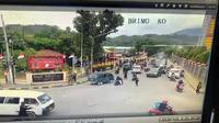 Kericuhan di Mako Brimob Kotaraja terjadi usai Gubernur Papua Lukas Enembe ditangkap KPK. Kondisi ini terekam kamera CCTV dan videonya viral. (Foto: Istimewa)