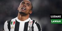 VIDEO: Komentar Douglas Costa usai Meludahi Lawannya
