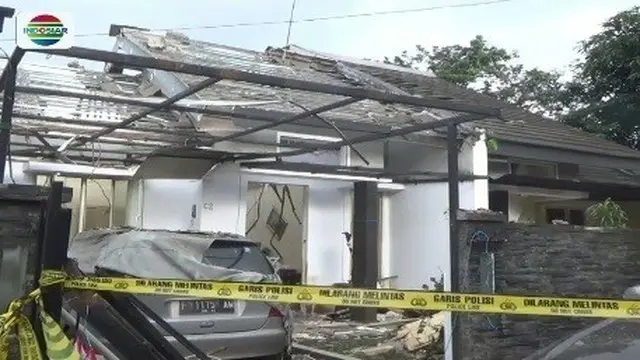 Sembilan rumah di Bogor rusak karena gas meledak. Ledakan gas terjadi akibat selang digigit hewan peliharaan.