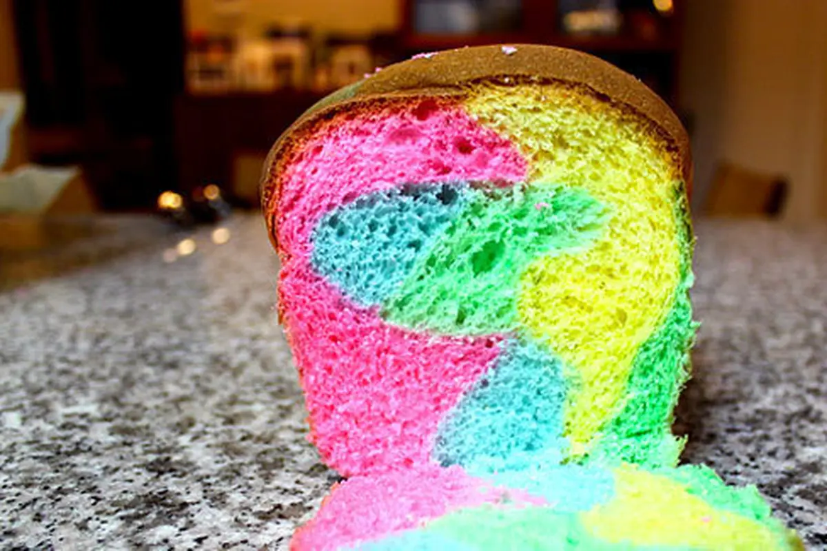 rainbow bread (c) flouronhernose.com