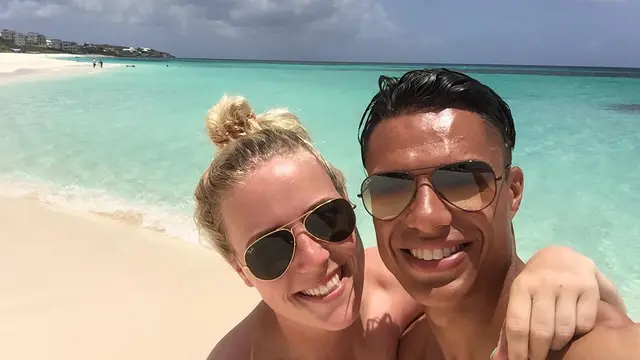 Potret Mesra Pemain Baru Timnas Indonesia Joey Pelupessy Bareng Marlies (Foto: Instagram @joeypelupessy)