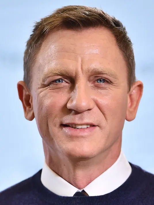 Menurut berita dari Telegraph, aktor asal Inggris itu mendapat teguran dan diperintahkan untuk diam, karena dikhawatirkan bisa mengundang imej negatif terhadap franchise film James Bond. (AFP/Bintang.com)