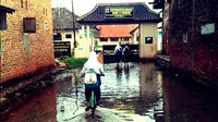 Banjir rob di pantura Kabupaten Pekalongan, Jateng. (Liputan6.com/Fajar Eko Nugroho)