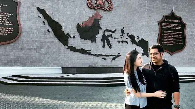 Hamil Anak Pertama, Ini 6 Potret Manis Rica Andriani dan Fahrul Sudiana