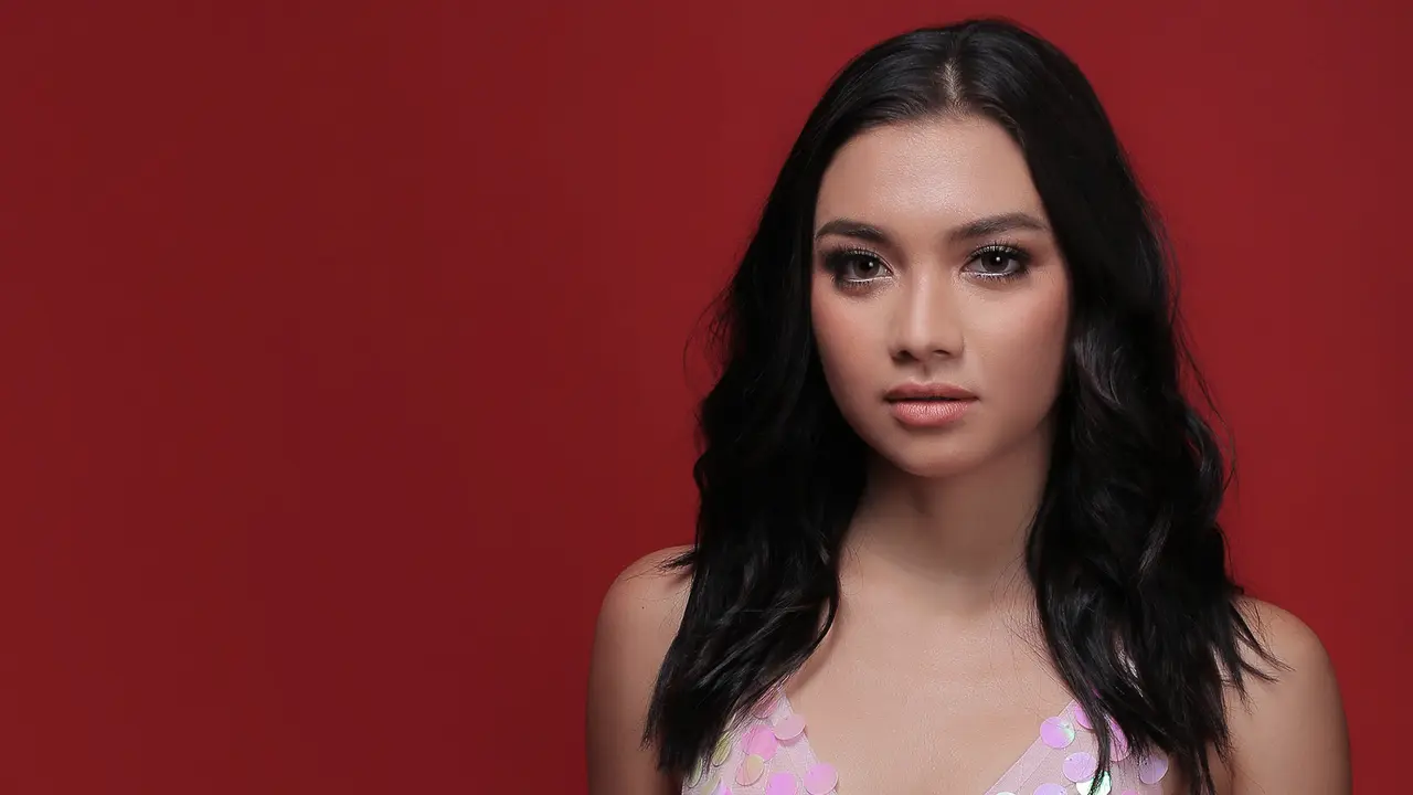 [Bintang] Angela Gilsha