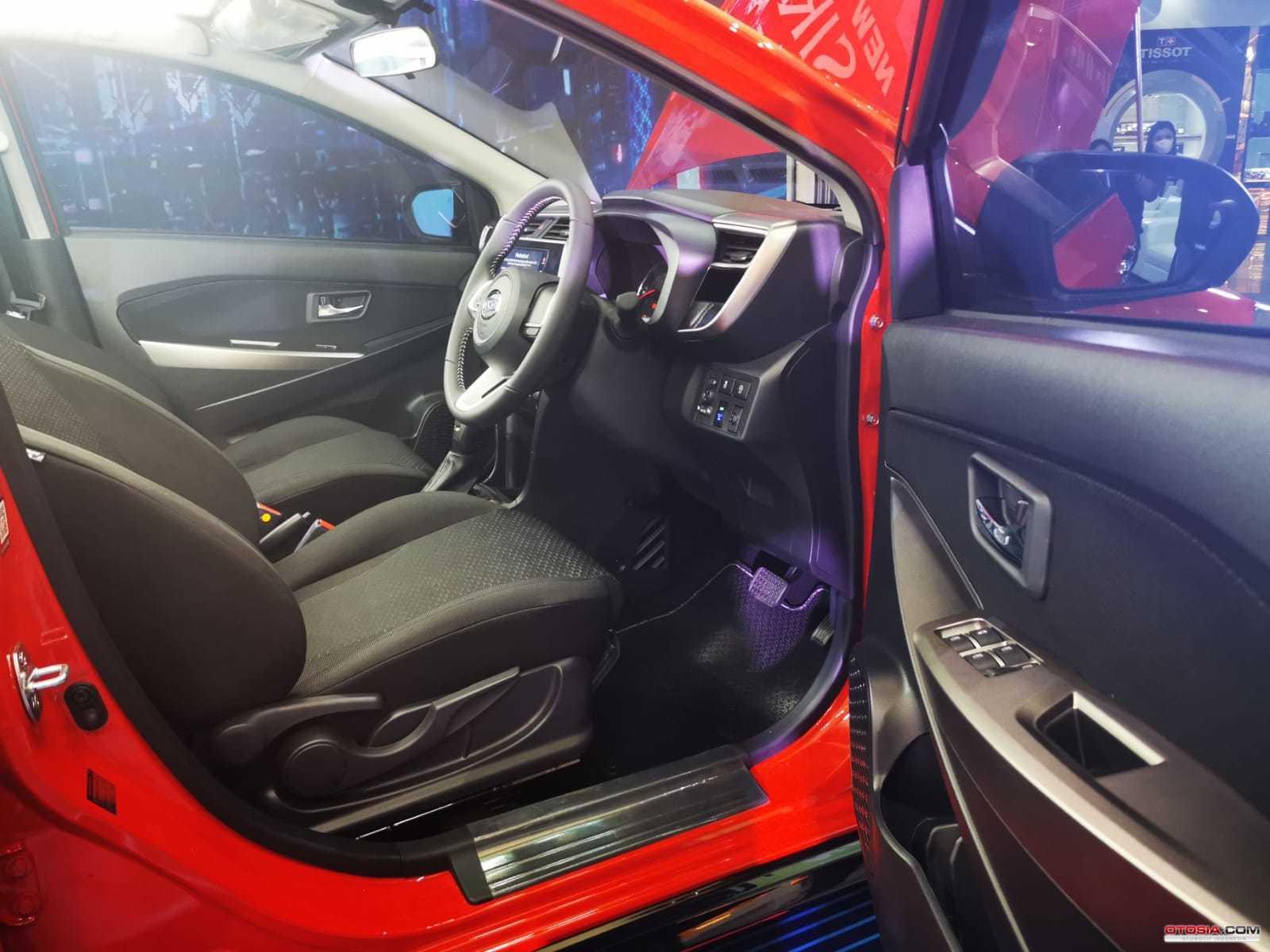 Interior Daihatsu Sirion terbaru (Otosia.com/Arendra Pranayaditya)