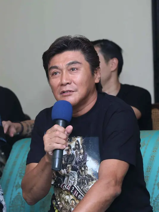 "Ini merupakan kemenangan film Indonesia. Semoga yang lain bisa mengikuti sehingga film Indonesia bisa menjadi tuan rumah di negara sendiri," kata Willy Dozan. (Nurwahyunan/Bintang.com)