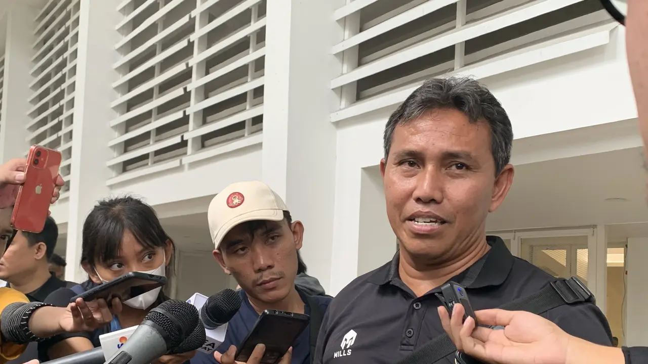 Pelatih Timnas Indonesia U-17 Bima Sakti