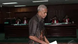 Yesaya dituntut hukuman 6 tahun penjara dan denda Rp 250 juta subsidair 5 bulan kurungan, Pengadilan Tipikor, Jakarta, Senin (29/9/2014) (Liputan6.com/Miftahul Hayat)