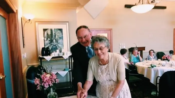 Pasangan Prom-Night Akhirnya Menikah, 64 Tahun Kemudian