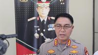 Kabid Humas Polda Jawa Timur, Kombes Pol Jules Abraham Abast (Dian Kurniawan/Liputan6.com)