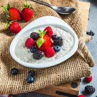 ilustrasi oats/Photo by Eiliv-Sonas Aceron on Unsplash