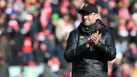 Jurgen Klopp puas dengan performa Liverpool saat mengalahkan Burnley pada laga pekan ke-30 Premier League 2018-19. (AFP/Paul Ellis)