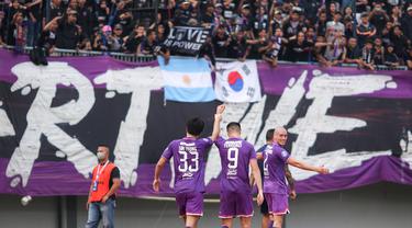 Foto: Kolaborasi Korea Selatan-Argentina Bawa Persita Jinakkan PSIS di BRI Liga 1