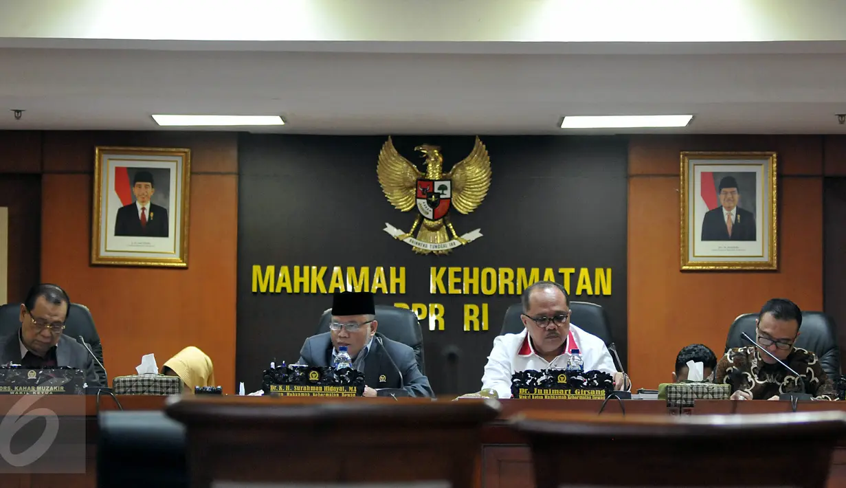 Ketua MKD Surahman Hidayat di Gedung DPR, Jakarta. (Liputan6.com/Johan Tallo) 