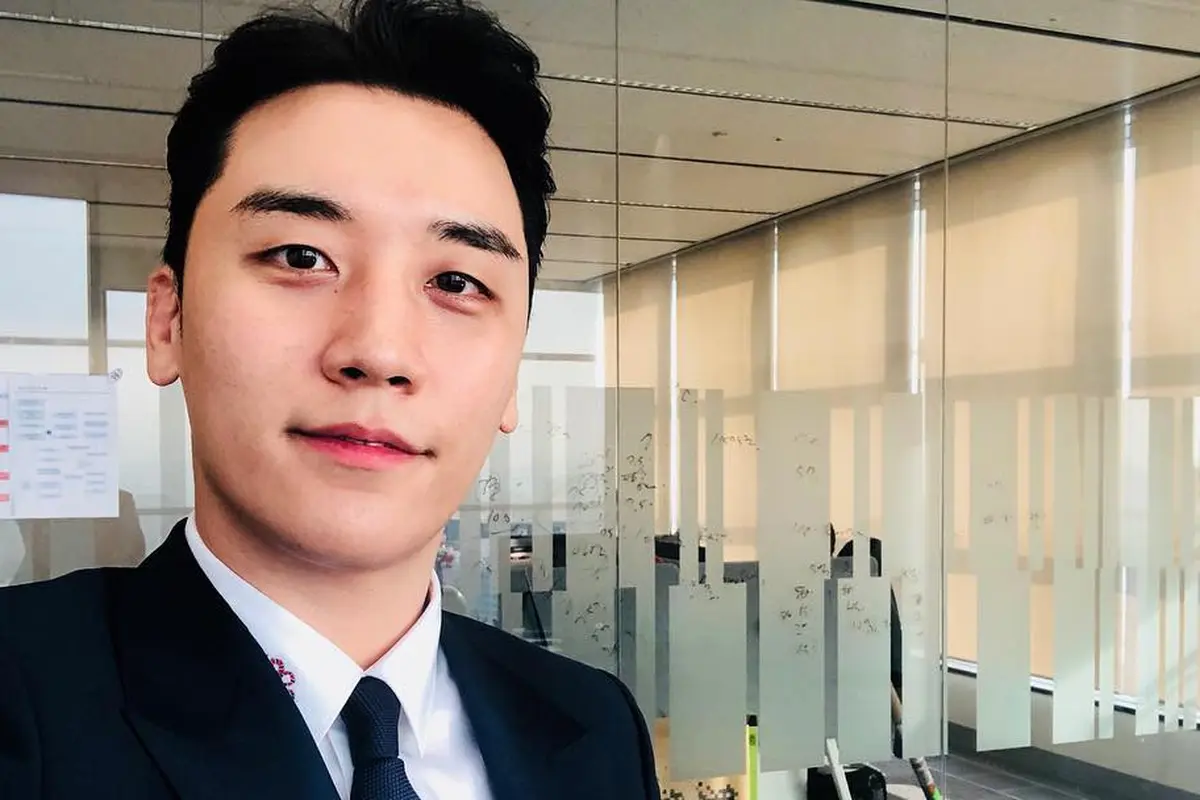 [Bintang] Seungri BigBang Dikabarkan Jalin Asmara dengan Pekerja Kantoran