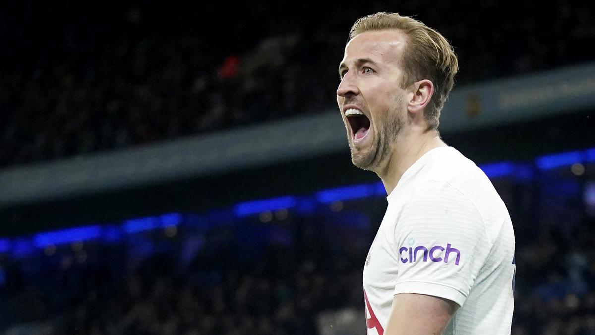 Hasil Liga Inggris: Tottenham Masuk 4 Besar, Chelsea Dijegal Everton ...