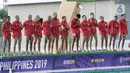 Para pemain polo air putra Indonesia bersiap melawan Malaysia pada laga SEA Games 2019 di Aquatic Center, Clark, Filipina, Jumat (29/11/2019). Indonesia berhasil meraih emas perdana dari cabang polo air. (Bola.com/M Iqbal Ichsan)