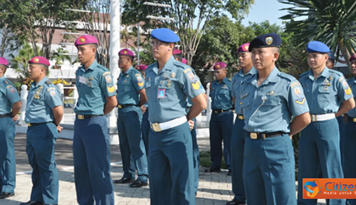 Citizen6, Suarabaya: Personel Kobangdikal kembali mengukir prestasi dalam ajang Lomba Menembak KSAL Cup 2012 Versi INSAM, yang digelar di Lapangan Tembak Marinir, Cilandak, Jakarta, 9 - 13 Juli 2012 lalu. (Pengirim: Penkobangdikal).