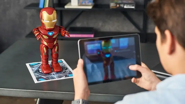 Robot Iron Man