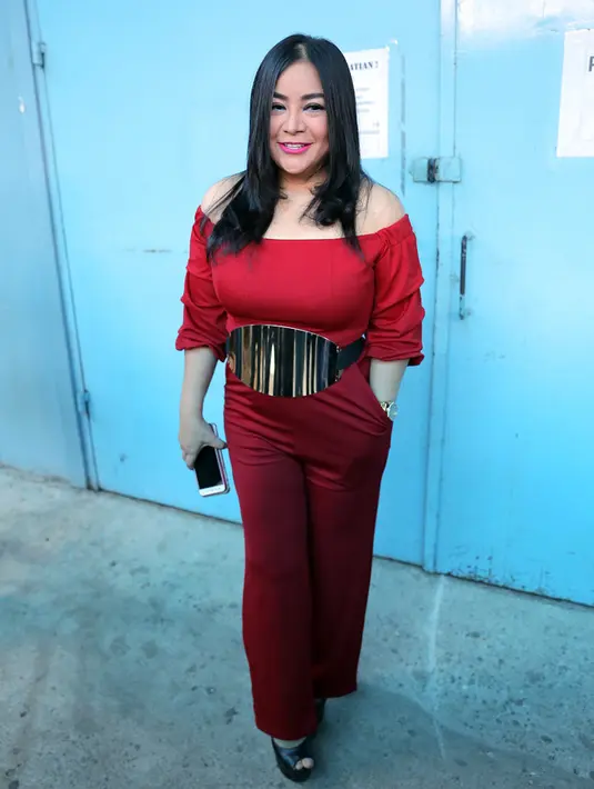 “Sudah dilarang, kan dia merasa sok kuasa merasa 'gue bisa hidup tanpa lo' ya udah buktiin aja bisa hidup tanpa orangtua,” kata Anissa Bahar. (Deki Prayoga/Bintang.com)