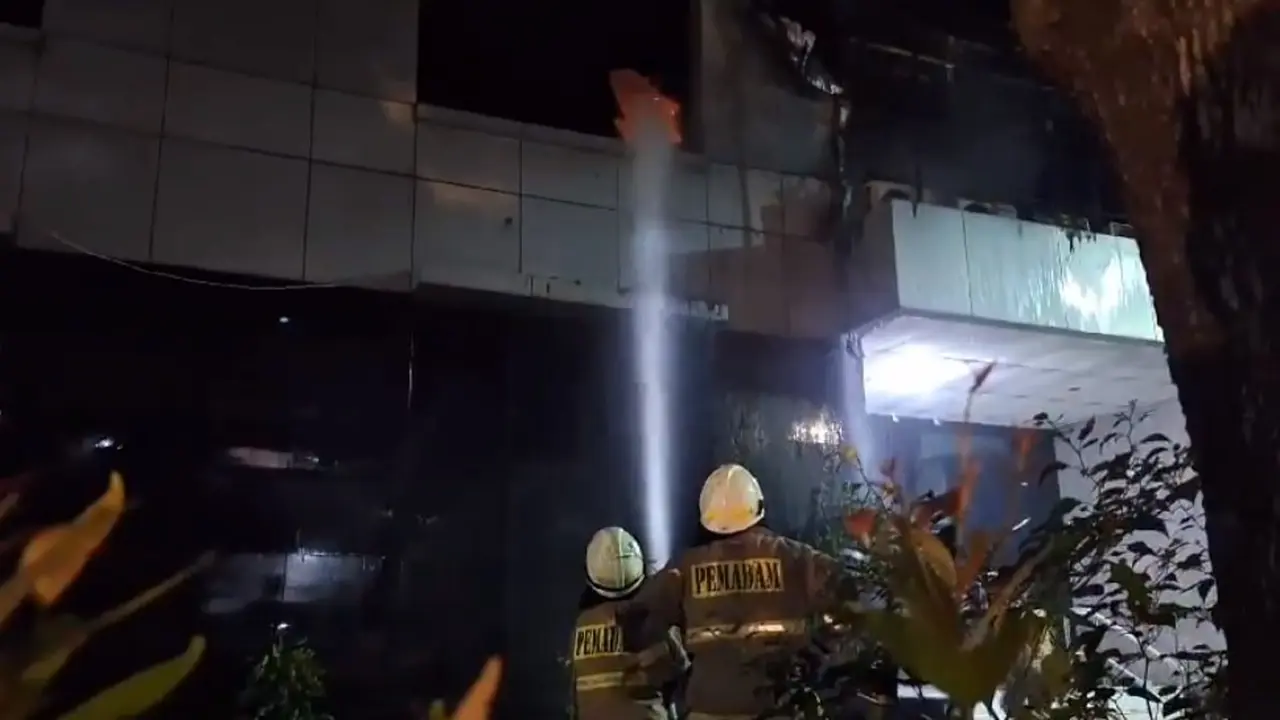Gedung LBH Jakarta Kebakaran