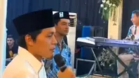 Gus Iqdam di acara ultah istri Habib Luthfi (SS: YT Populer Dakwah)