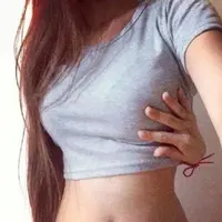 Setelah 'belly button challange', sentuh payudara jadi tren di media sosial untuk buktikan seberapa kurus seseorang.