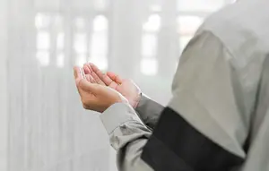 Panduan Tata Cara Tawasul Lengkap sebelum Doa Bersama atau Tahlilan