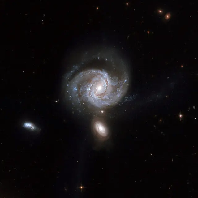Galaksi NGC 7674