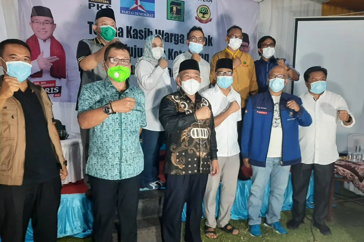 Mohammad Idris dan Imam Budi Hartono mengumumkan memenangkan kompetisi di Pilkada Depok 2020.