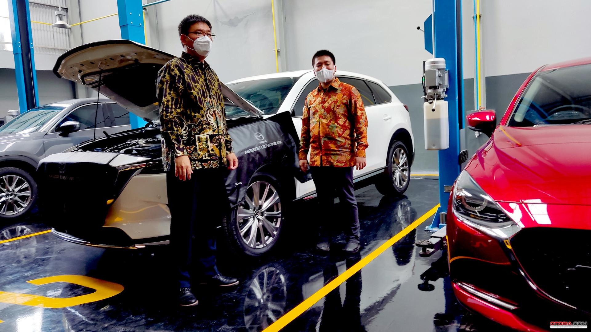 Ilustrasi peresmian tempat servis di diler Mazda Raden Saleh (Otosia.com/Arendra Pranayaditya)