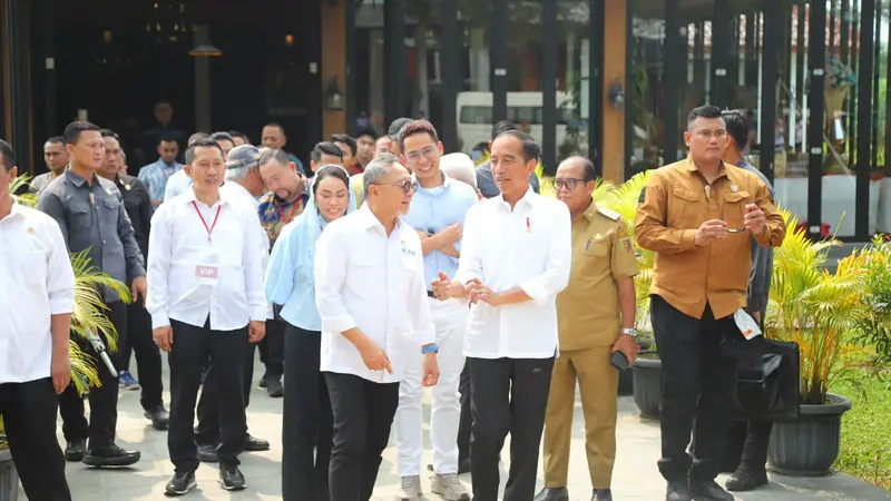 Presiden Joko Widodo atau Jokowi saat meresmikan ‘Jokowi Learning Center’ di SMA Kebangsaan Lampung.
