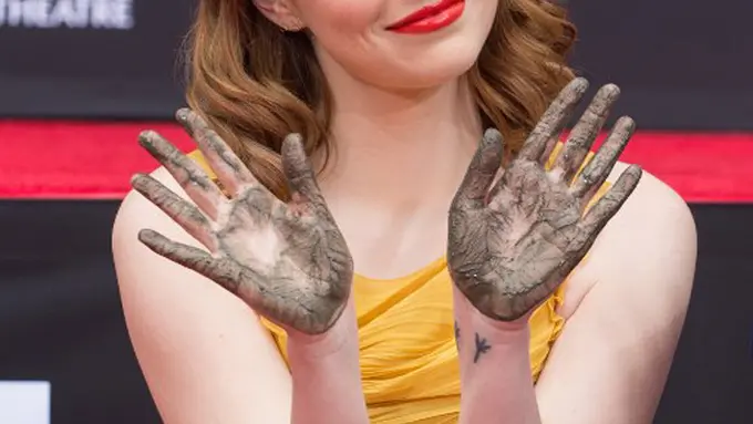 [Bintang] Emma Stone