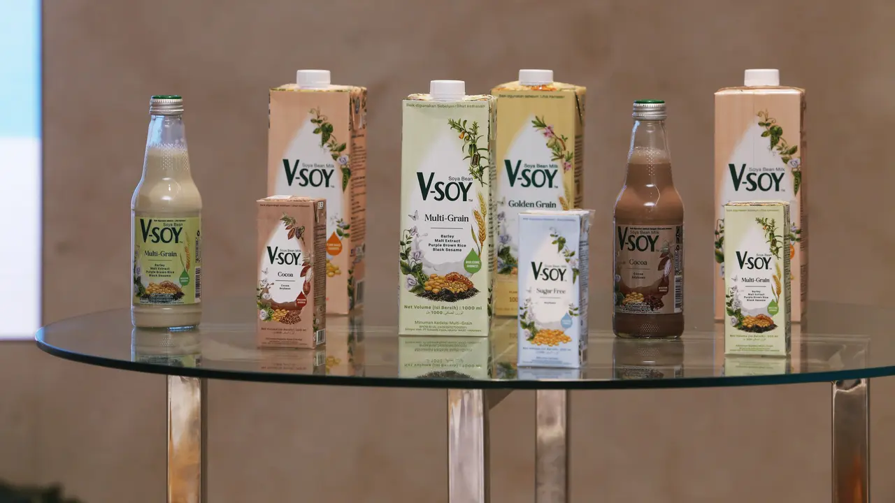 Tampil Lebih Fresh, V-Soy Hadir dengan Kemasan Baru yang Mengutamakan Desain Modern dan Minimalis