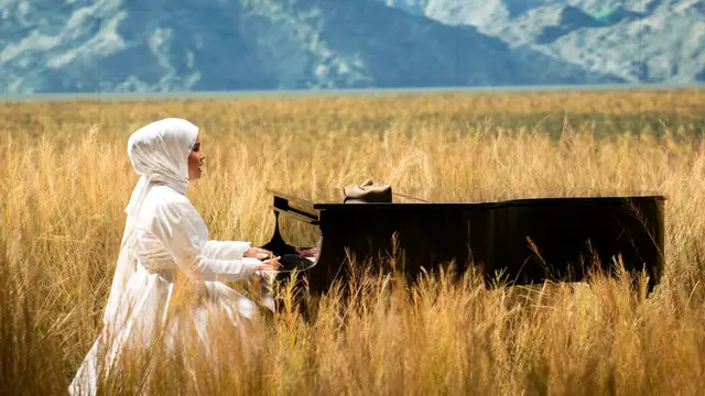 Putri Ariani baru saja merilis single terbarunya berjudul Perfect Liar, dia lun ingin mengajak oenggemarnya moveon dari masa sulit