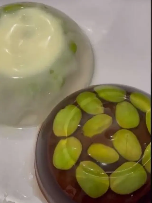 6 Potret Agar-Agar dengan Isian Tak Masuk Akal, Nyeleneh Banget